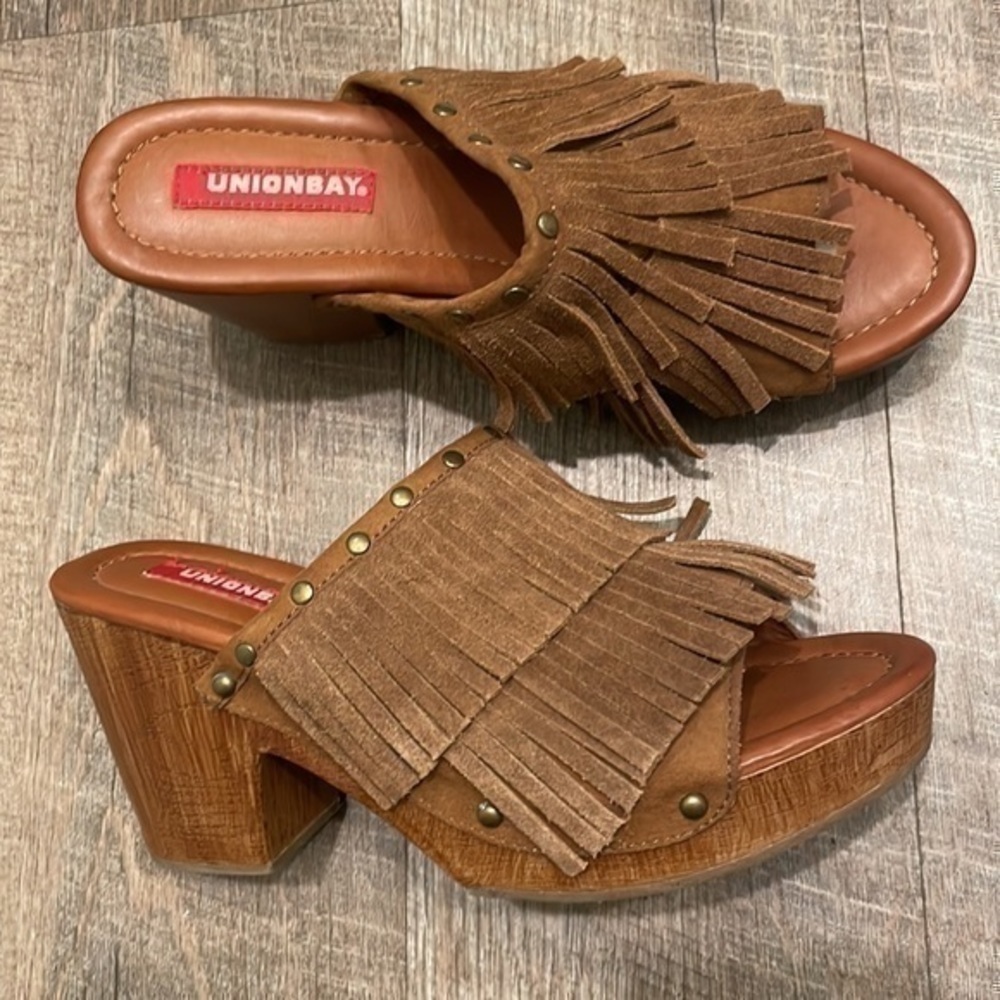 UnionBay Brown vegan leather suede fringed platform heels size 8 - Picture 3 of 10